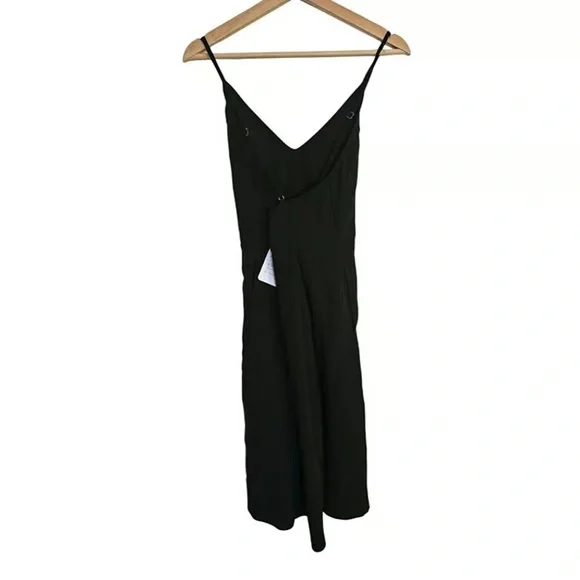 Black Spaghetti Strap V-Neck Dress - Picture 2 of 2